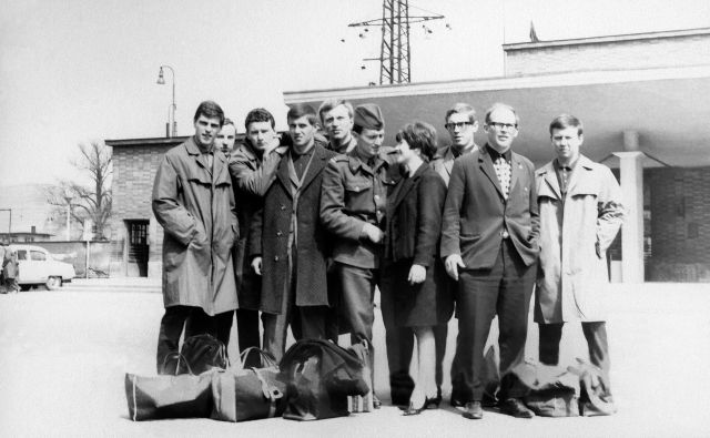 67.Dec - Morava · x, x, Vlado Makovsky, x, Karel Hrubicek, Vaclav Dusil, Eva Kendeova, x, Csaba Kende & Jano Misko (station)