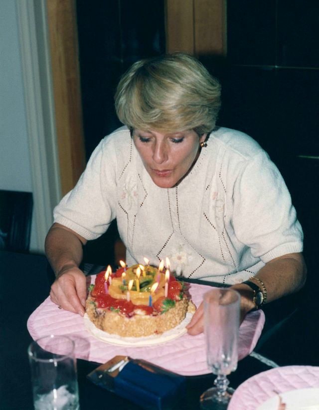 93.Oct.2 - Burlington · Eva Dusil (birthday candles)