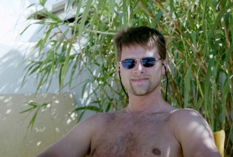 99.Oct - Antigua · Gabriel Dusil (beach)